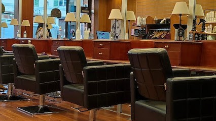 Salon Frédéric - Saint Arnoult, Salon de Coiffure à Saint-Arnoult-en-Yvelines