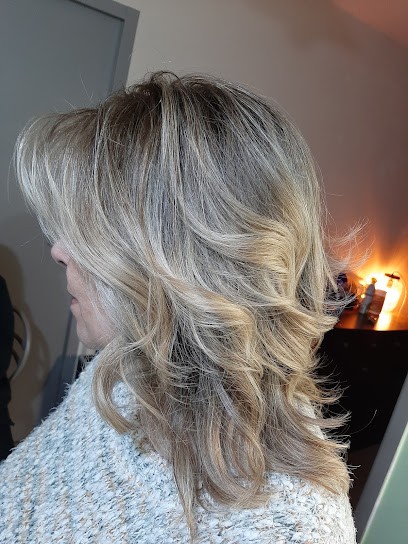 ARTIS'TIF, Coiffeur à Domicile à Andance