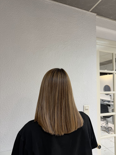 L'atelier D'almiran Coiffeur à Sainte-Livrade-sur-Lot