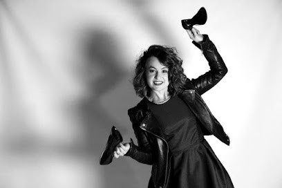 LA FEERIE DU CHEVEU, Salon de Coiffure à Cours