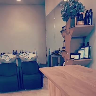 Le Temps D'un Instant, Salon de Coiffure à Ville-di-Pietrabugno