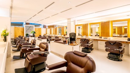 Cercle Delacre, Salon de Coiffure à Paris 08