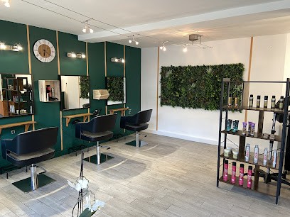 Fun In Coiff, Salon de Coiffure à Saintes