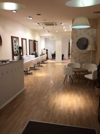 C.C.C Camille Création Coiffure, Salon de Coiffure à Châtellerault