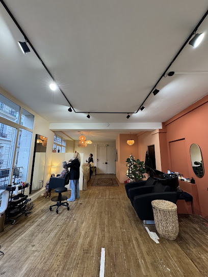 Maison Larivière Coiffeur à Paris 10