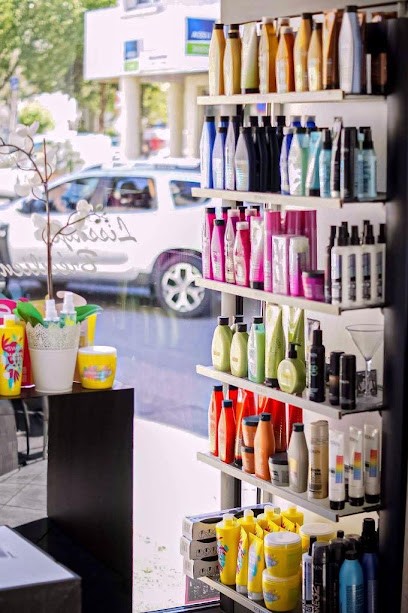 L’INSTANT Haute Coiffure, Salon de Coiffure à Vénissieux
