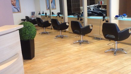 Karact R Delphine, Salon de Coiffure à Cassel