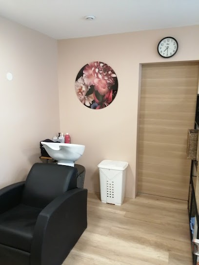 Le Salon, Salon de Coiffure à Saint-Priest-de-Gimel