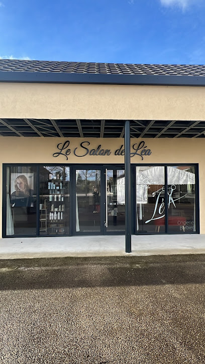 Le Salon De Léa, Coiffeur à Bours