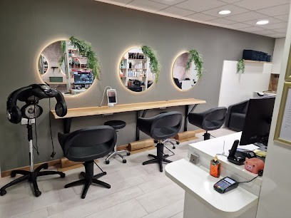 Le Carré, Salon de Coiffure à Terdeghem