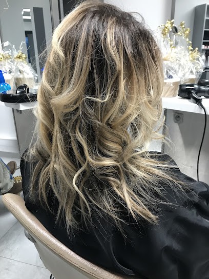 UP ST'HAIRS Chez Fabienne, Salon de Coiffure à Drumettaz-Clarafond