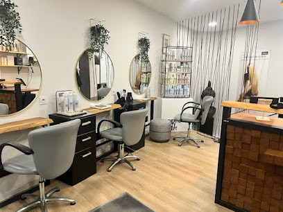 Bulle rose, Salon de Coiffure à Vichy