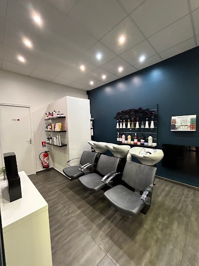 Gomina Coiffure Pont De Briques, Salon de Coiffure à Saint-Étienne-au-Mont