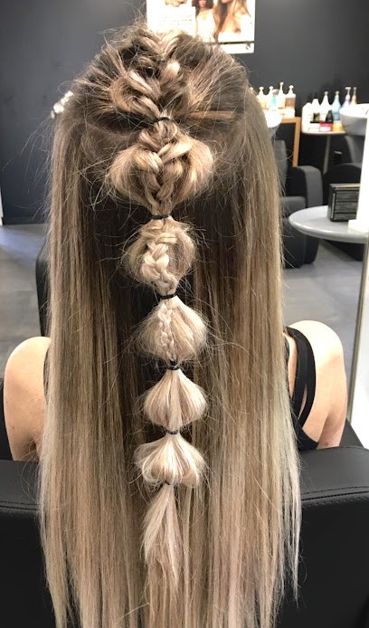 Ingrid Sarrailh, Salon de Coiffure à Soumoulou