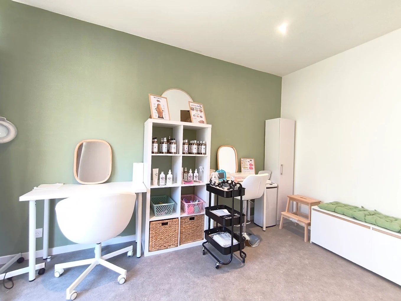 Salon Anti-Poux Cauderan, Centre Anti-Poux Caudéran, La Cage À Poux, Anti Poux Merignac, Traitement Anti-Poux Bordeaux, Coiffeur à Bordeaux