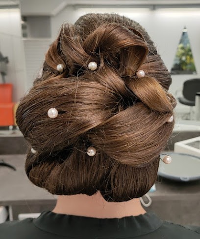 Annick Et Laure Bourdin - Coiffeurs Et Prothésistes Capillaires, Salon de Coiffure à Montluçon