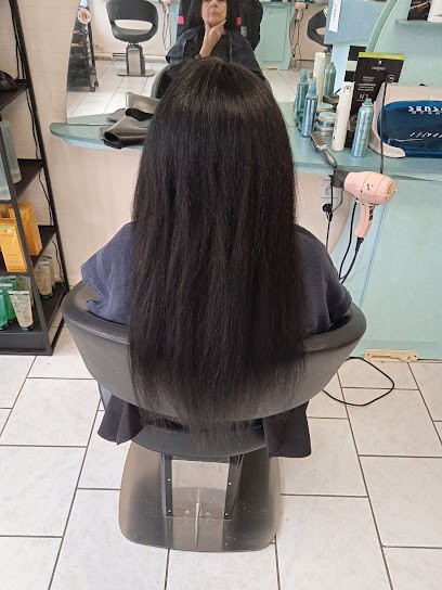 Monicoiffure, Salon de Coiffure à Fourmies
