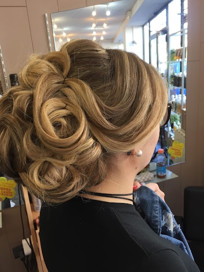 Nathalie Lucas Coiffeur Créateur, Salon de Coiffure à Cusset