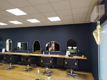 Le Box Des Coiffeurs, Salon de Coiffure à Saint-Sulpice-la-Pointe