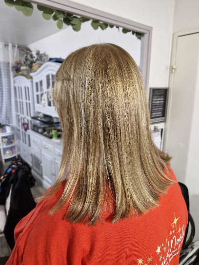 M.g. Coiffure À Domicile Coiffeur à Onnaing