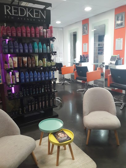 LE SALON, Salon de Coiffure à La Brède