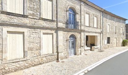 thelinkfromthispagepointstoaplacewithesamenamebutinParis, Salon de Coiffure à Vélines