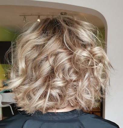 La Boite à Beauté d'Angélique, Coiffeur à Domicile à Lunel