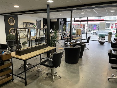 Essensual - Coiffeur Mérignac, Salon de Coiffure à Mérignac