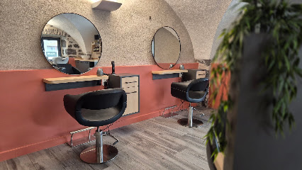 Le Salon Chez Magali Coiffeur à Saint-Genès-Champanelle