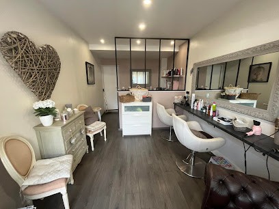 Home-Patchouli, Salon de Coiffure à Saint-Romain-de-Colbosc