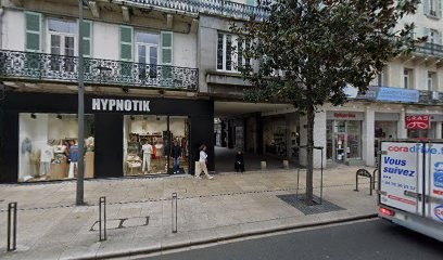 pierre Emmanuel, Salon de Coiffure à Vichy