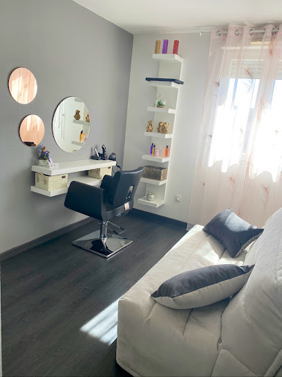 Chloé Ménard Coiffure À Domicile Coiffeur à Cogolin