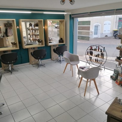 Angle Droit Coiffure - Coiffeur Nueil-les-Aubiers, Salon de Coiffure à Nueil-les-Aubiers