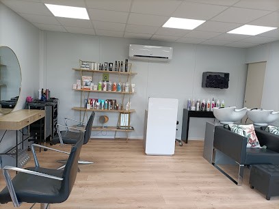 MILLE ET UNE COUPES, Salon de Coiffure à Carpentras