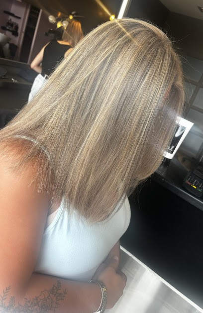 Mj Coiffure, Salon de Coiffure à Wambrechies