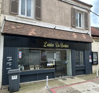 L'atelier du barbier, Barbier à La Ville-du-Bois