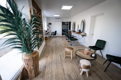 LE COCON-ATELIER COIFFURE /SALON DE COIFFURE AVEDA, Salon de Coiffure à Moustey