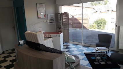 Côté Court, Salon de Coiffure à Chasné-sur-Illet