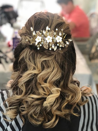 Kethline Venanci Coiffeuse à domicile, Coiffeur à Domicile à Camps-Saint-Mathurin-Léobazel