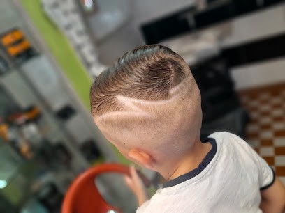 Yacine Coiffure, Salon de Coiffure à Nîmes