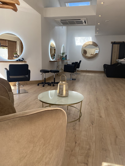 Hair Beauté Coiffeur à l' Aiguillon-la-Presqu'île