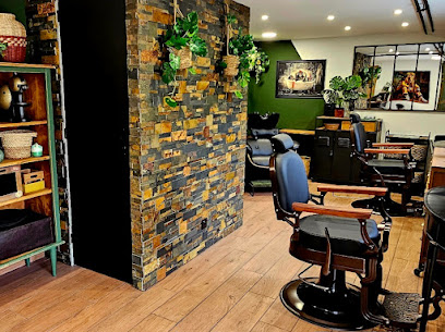 La Barbe A Changé Coiffeur à Changé
