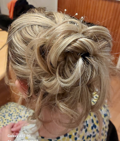 The Beauty By Prisci, Coiffeur à Jarret