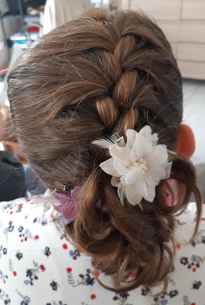 Sabrina Coiffure, Coiffeur à Domicile à Ploumagoar