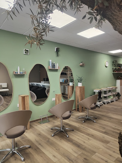 By Elles Coiffure Et Head Spa, Coiffeur à Hombourg
