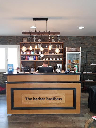 The barber brothers, Salon de Coiffure à Saint-Cyprien