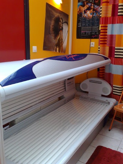 ARC EN CIEL COIFFURE ET SOLARIUM Moreau DOMINIQUE, Salon de Coiffure à Bavay