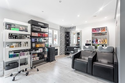 O Ciseaux D Avelyne, Salon de Coiffure à Kanfen