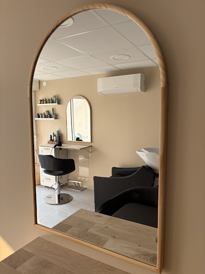 Céline Coiffure Coiffeur à Villorceau