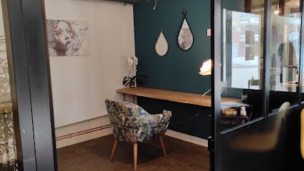 Amplitude Coiffeuse énergéticienne Visagiste Coloriste, Salon de Coiffure à Sète